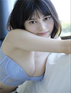 《弥留之国的爱丽丝在线看免费-冲田杏梨和两个巨睾男》