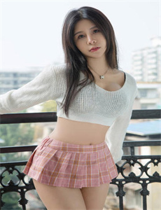 《我和丰满老师疯狂做爰小说-新女婿上门》