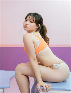 《色狠狠AV老熟女-梅金瓶之爱奴1浴室狂欢》