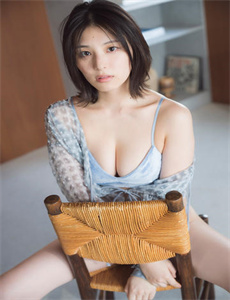 《日本肥妇-美女校花被老汗狂肉的故事》