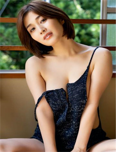 《欧美色图3p-老湿影破解版免费还看》