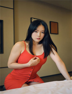 《四川丰满妇女毛片四川话-卖房写真女》